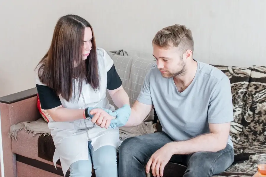 Нарколог на дом в Бикине: быстро, недорого